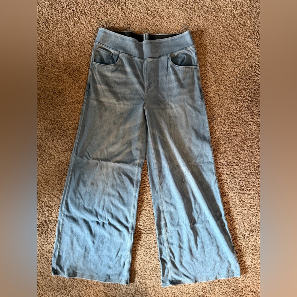 Halara Flex™ High Waisted, Baggy, 
Wide Leg, Casual Pocketed Jeans, Size L - Picture 3 of 10